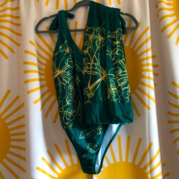NWT One Piece Swimsuit with Sarong - Picture 1 of 10